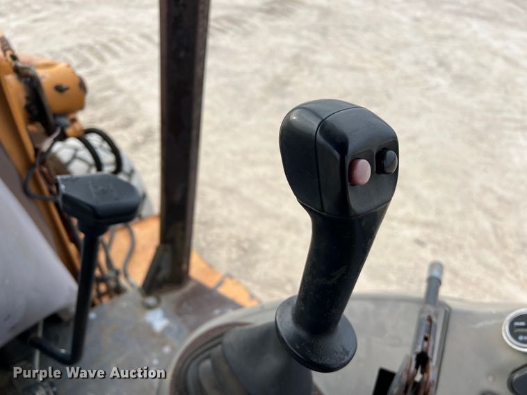 image for item KV9802 2001 Case 580M backhoe