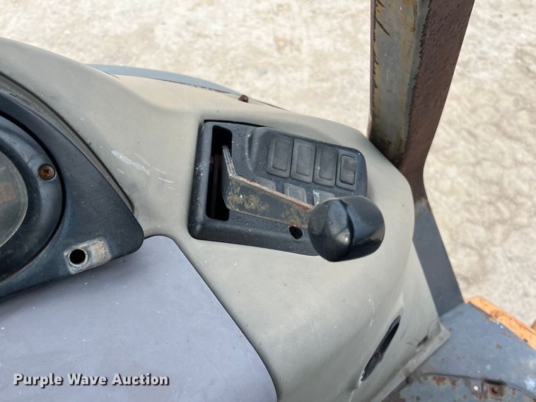 image for item KV9802 2001 Case 580M backhoe