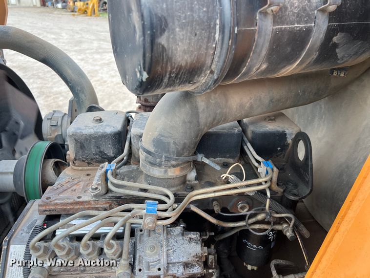 image for item KV9802 2001 Case 580M backhoe