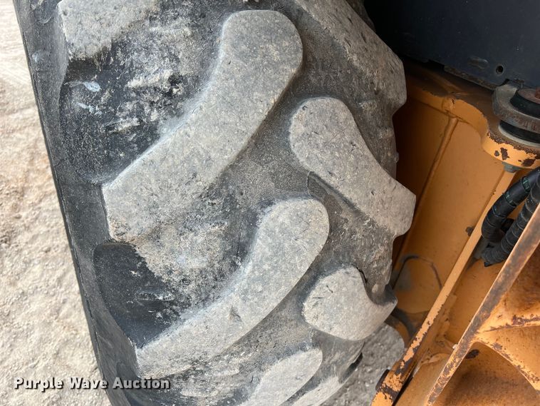 image for item KV9802 2001 Case 580M backhoe