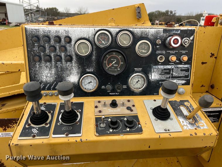 image for item KV9804 1993 Vermeer T555 trencher