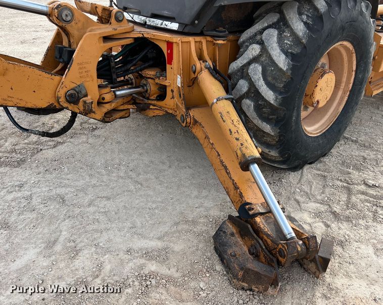 image for item KV9806 2003 Case 580 Super M backhoe