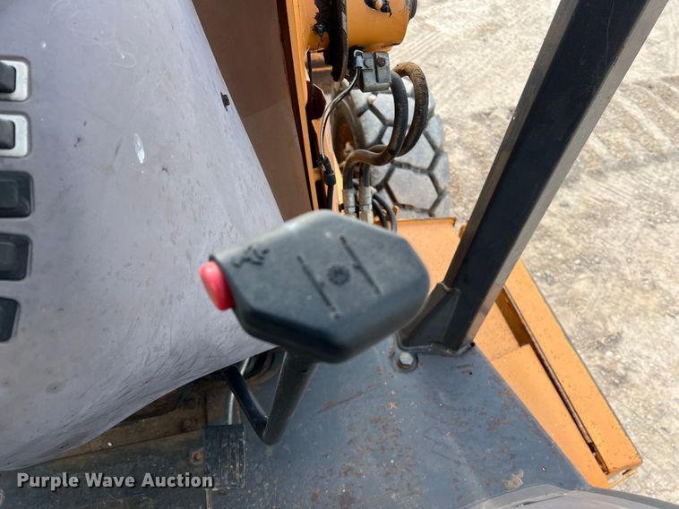 image for item KV9806 2003 Case 580 Super M backhoe