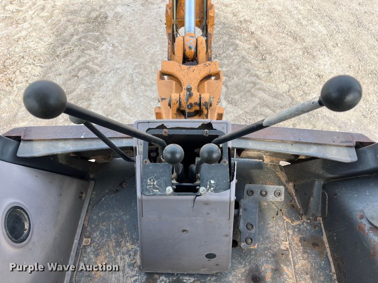 image for item KV9806 2003 Case 580 Super M backhoe