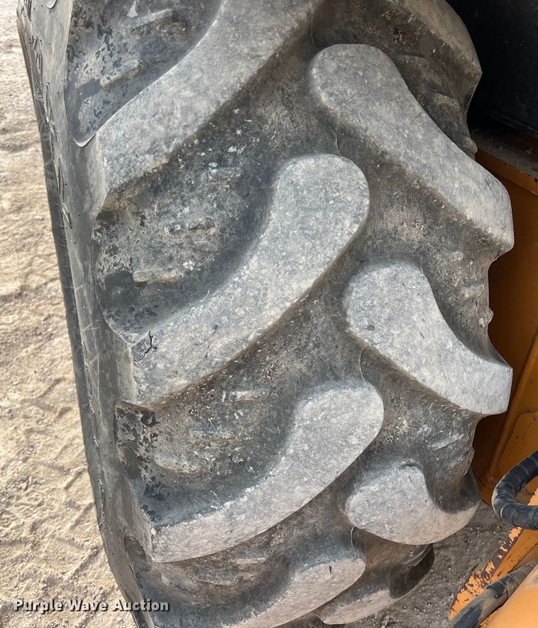 image for item KV9806 2003 Case 580 Super M backhoe