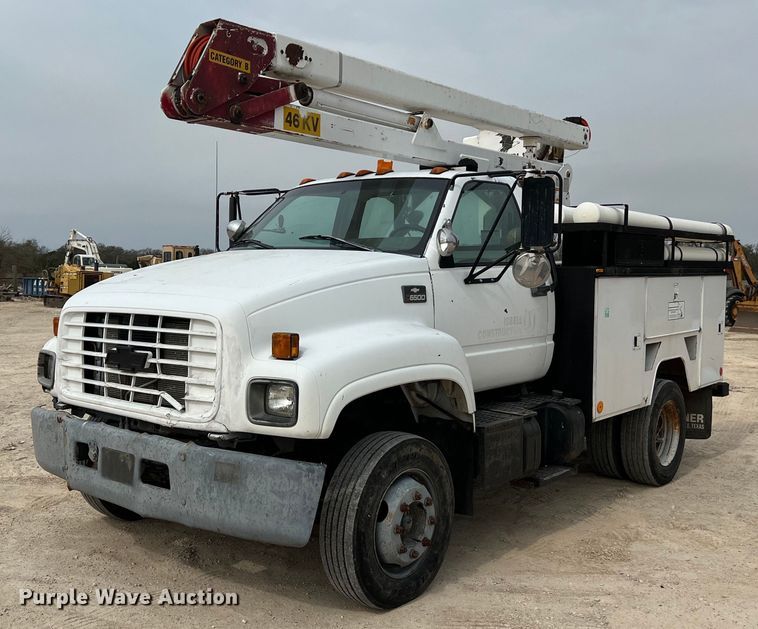 image for item KV9807 1999 Chevrolet C6500 bucket truck