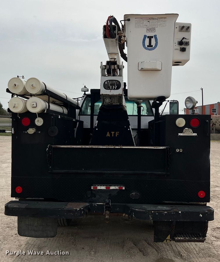 image for item KV9807 1999 Chevrolet C6500 bucket truck