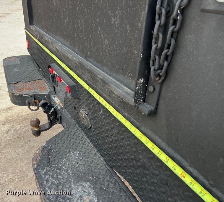 image for item KV9807 1999 Chevrolet C6500 bucket truck