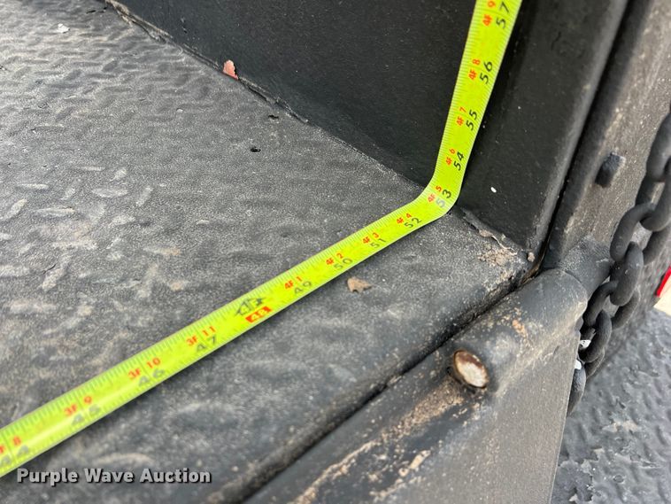 image for item KV9807 1999 Chevrolet C6500 bucket truck