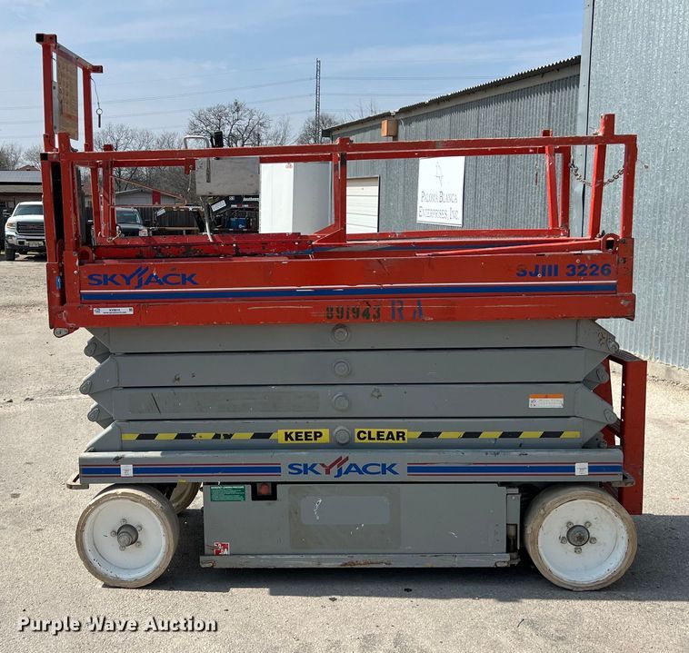 image for item KV9810 Skyjack  SJ 3226 scissor lift