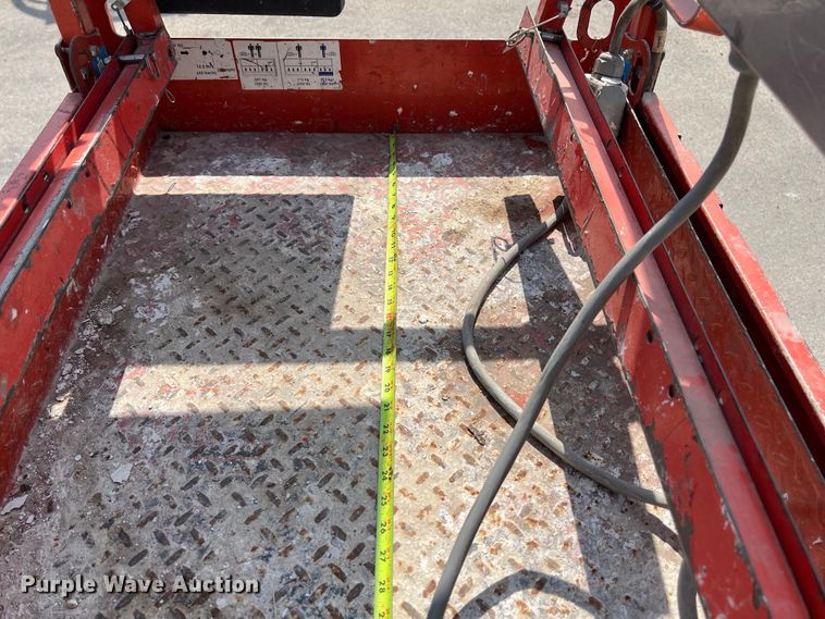 image for item KV9810 Skyjack  SJ 3226 scissor lift