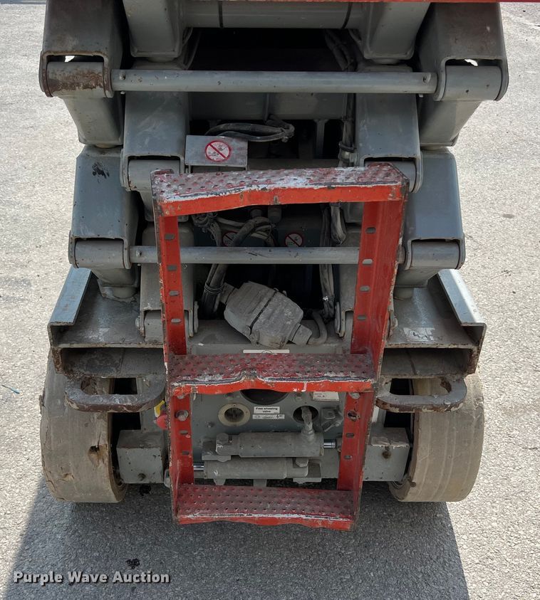 image for item KV9810 Skyjack  SJ 3226 scissor lift