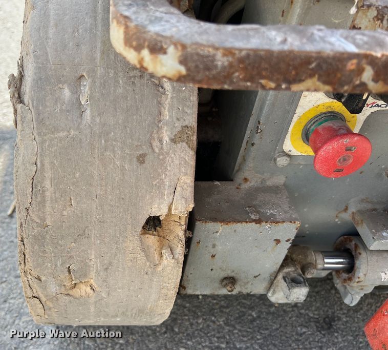 image for item KV9810 Skyjack  SJ 3226 scissor lift