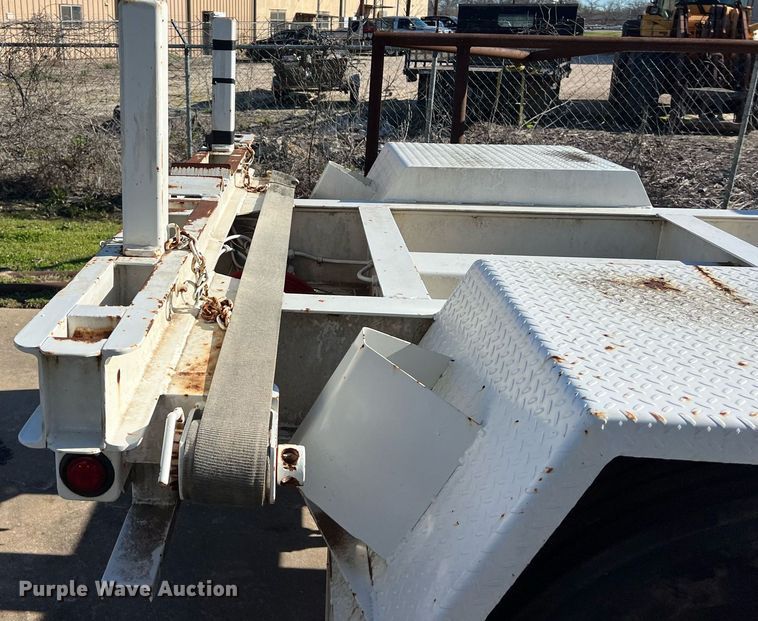 image for item KV9824 2011 Butler pole trailer