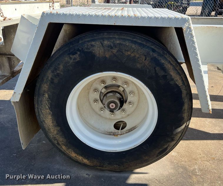 image for item KV9824 2011 Butler pole trailer