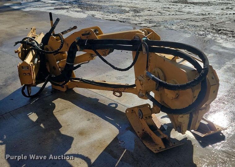 image for item LA9676 2006 Vermeer VP650 vibratory plow