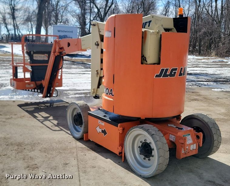 image for item LA9677 2007 JLG E300AJ boom lift