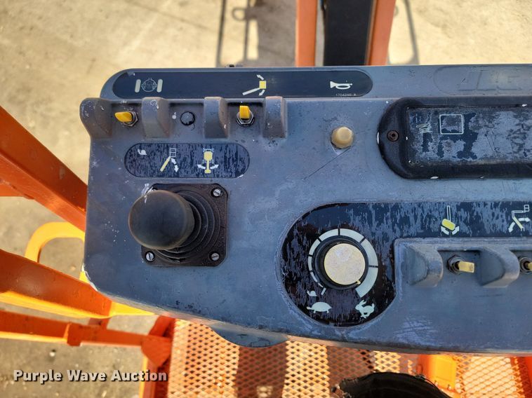 image for item LA9677 2007 JLG E300AJ boom lift