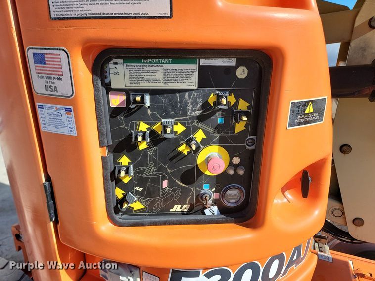 image for item LA9677 2007 JLG E300AJ boom lift