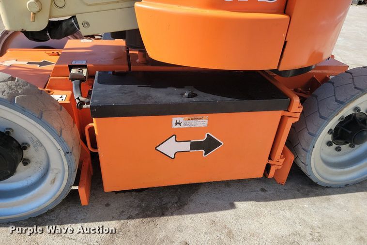 image for item LA9677 2007 JLG E300AJ boom lift