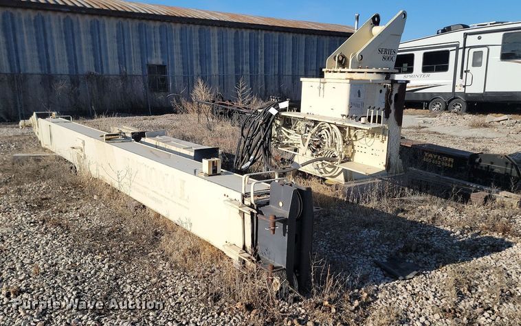 image for item LA9683 National Crane Corporation  Series 800C truck mounted crane