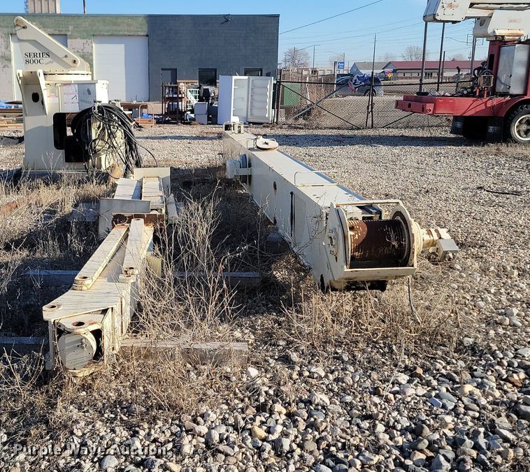 image for item LA9683 National Crane Corporation  Series 800C truck mounted crane