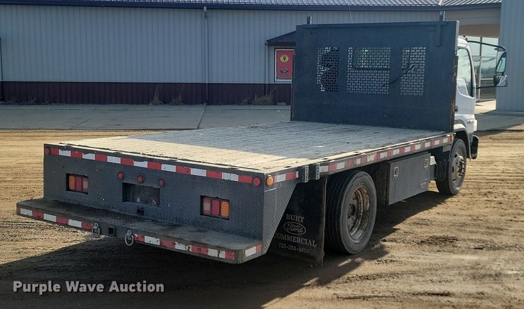 image for item LA9687 2006 Ford  LCF  flatbed truck