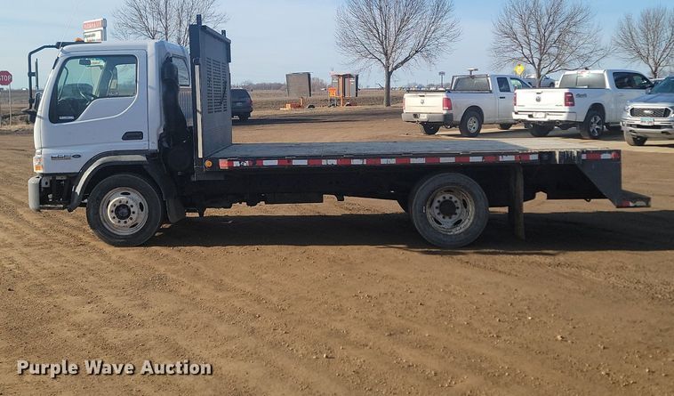 image for item LA9687 2006 Ford  LCF  flatbed truck