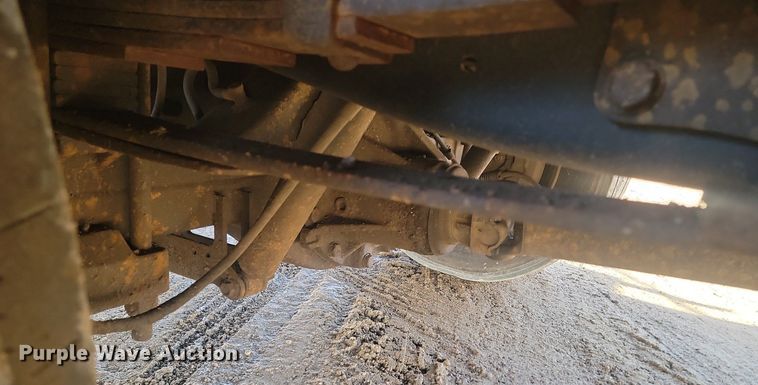 image for item LA9687 2006 Ford  LCF  flatbed truck