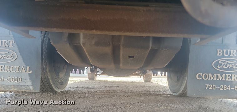 image for item LA9687 2006 Ford  LCF  flatbed truck