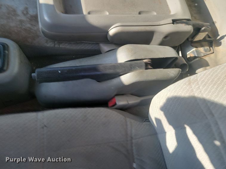 image for item LA9687 2006 Ford  LCF  flatbed truck