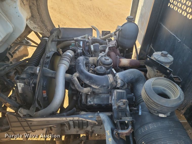 image for item LA9687 2006 Ford  LCF  flatbed truck