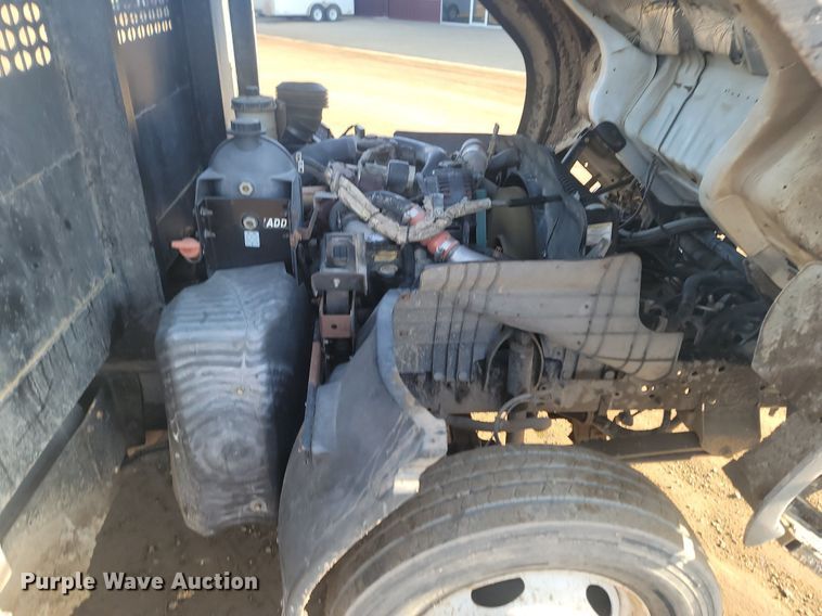 image for item LA9687 2006 Ford  LCF  flatbed truck