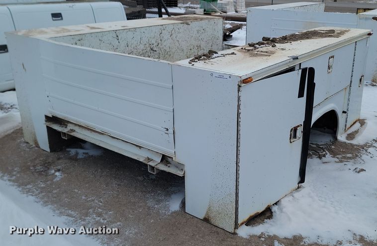 image for item LA9704 (2) utility beds