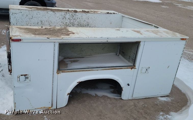 image for item LA9704 (2) utility beds