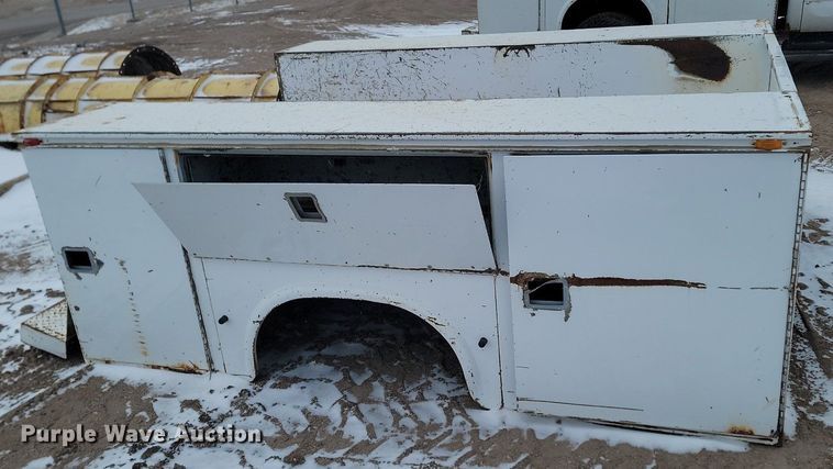 image for item LA9704 (2) utility beds