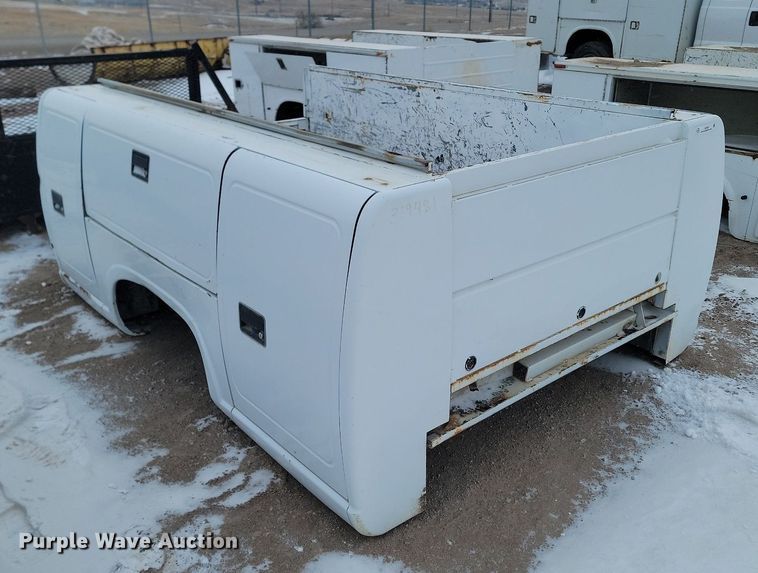 image for item LA9705 Reading utility bed