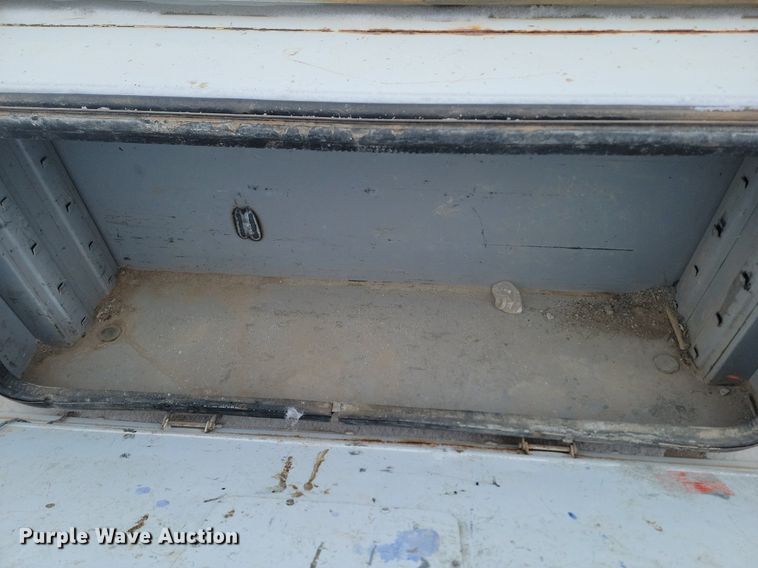 image for item LA9705 Reading utility bed