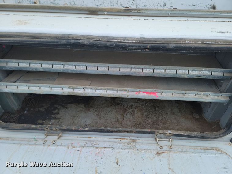 image for item LA9705 Reading utility bed