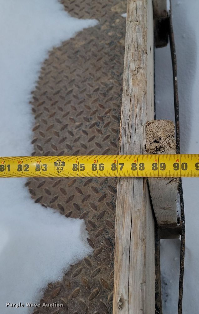 image for item LA9707 Flatbed