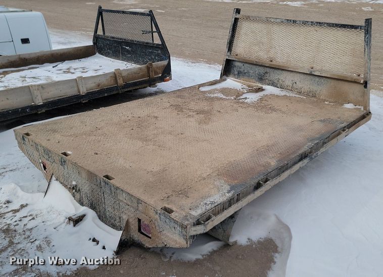 image for item LA9708 Flatbed