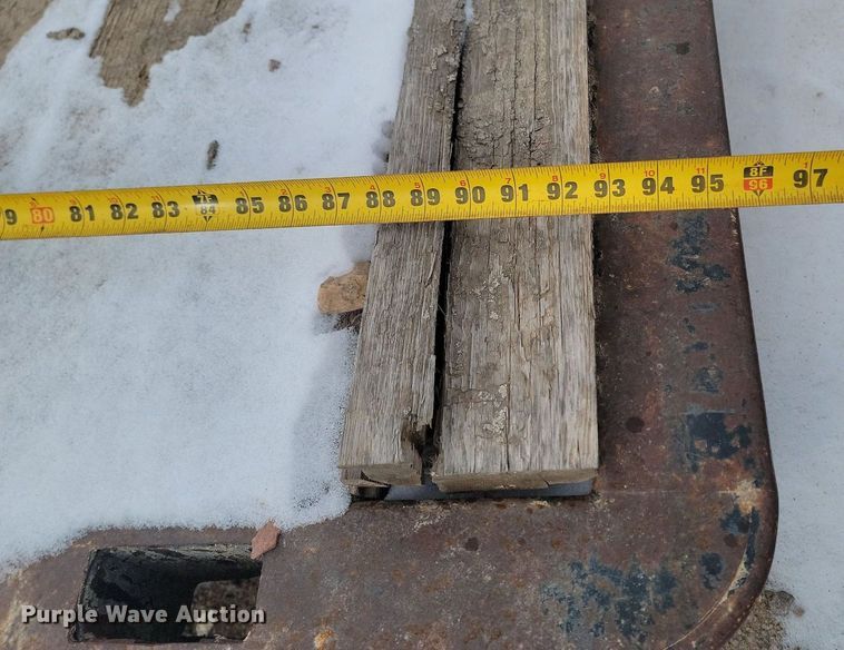 image for item LA9711 Knapheide  flatbed