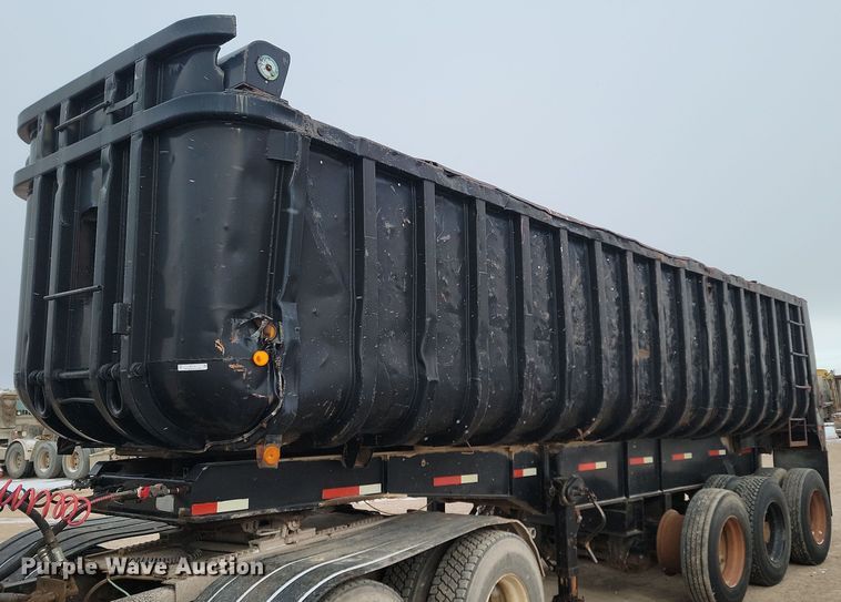 image for item LA9712 1975 Fruehauf  end dump trailer