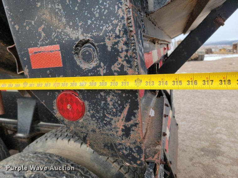 image for item LA9712 1975 Fruehauf  end dump trailer