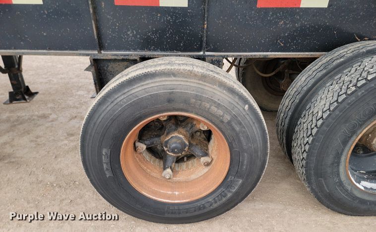 image for item LA9712 1975 Fruehauf  end dump trailer