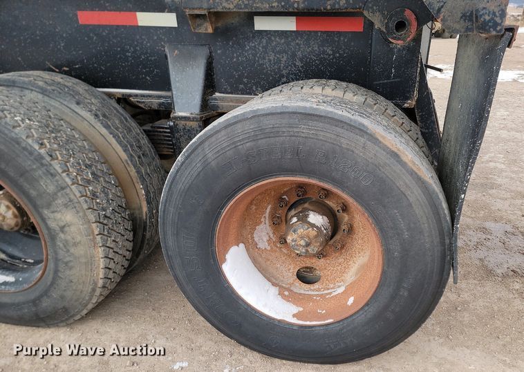 image for item LA9712 1975 Fruehauf  end dump trailer