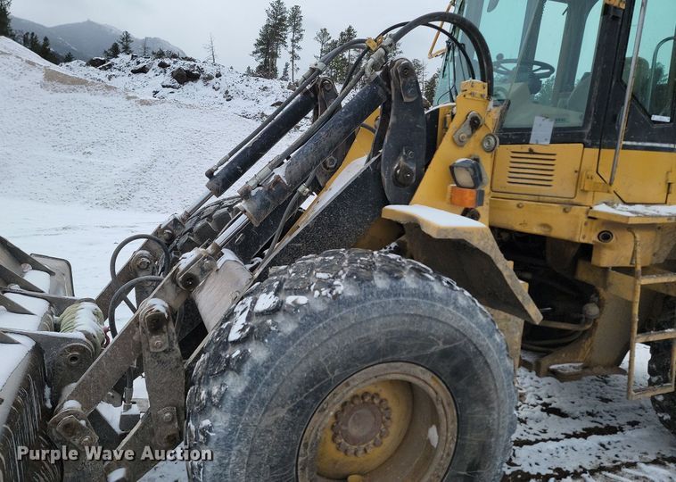 image for item LA9715 1995 Caterpillar IT28F wheel loader