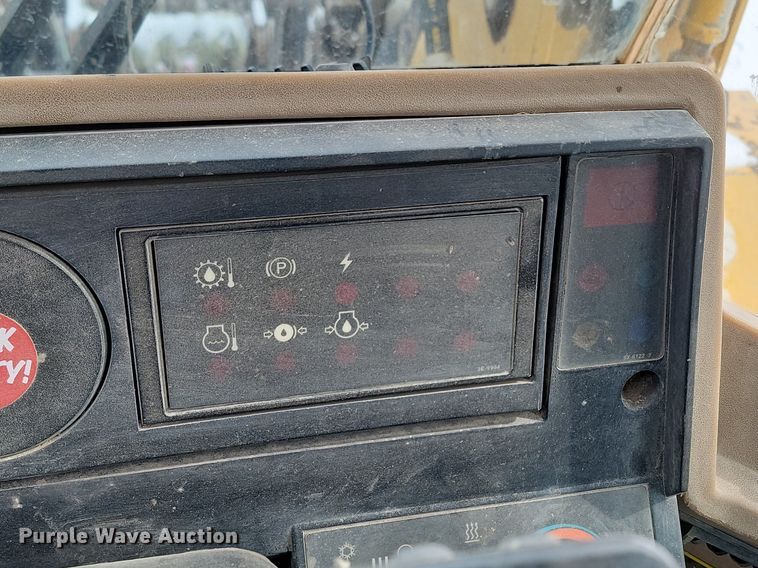 image for item LA9715 1995 Caterpillar IT28F wheel loader