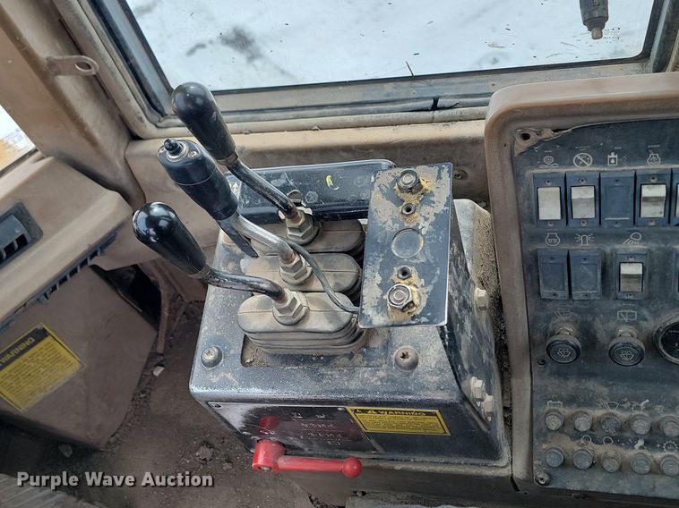 image for item LA9715 1995 Caterpillar IT28F wheel loader