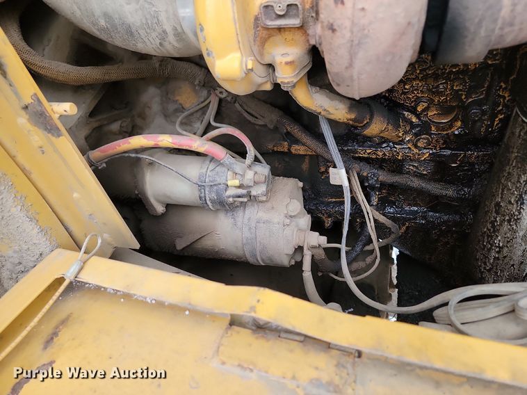 image for item LA9715 1995 Caterpillar IT28F wheel loader